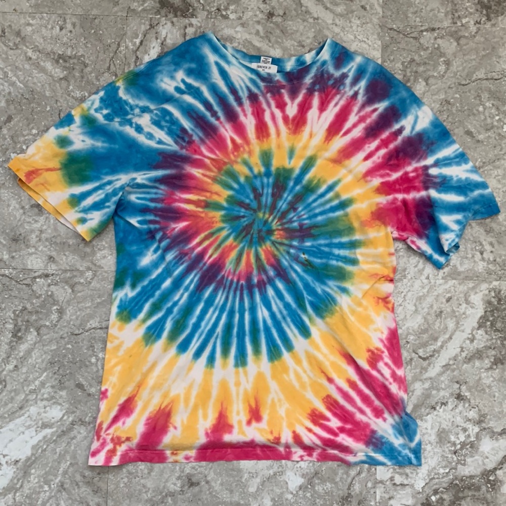 FOREVER 21 TIE-DYE SHIRT